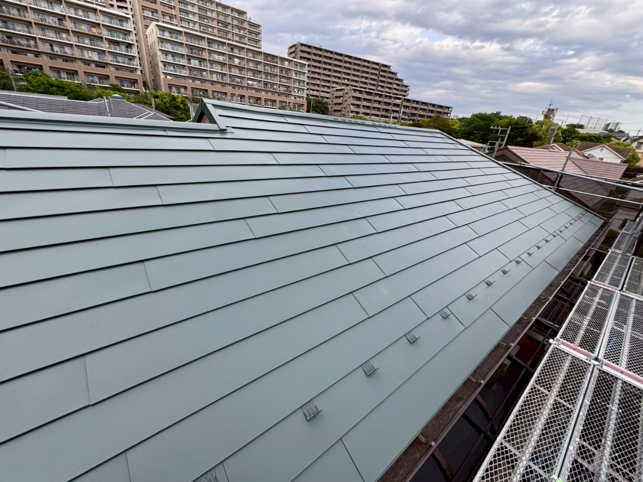 3. 板金屋根への葺き替え工事の流れ